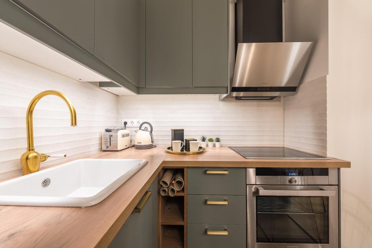 Chic And Comfort Home In Central Афины Экстерьер фото